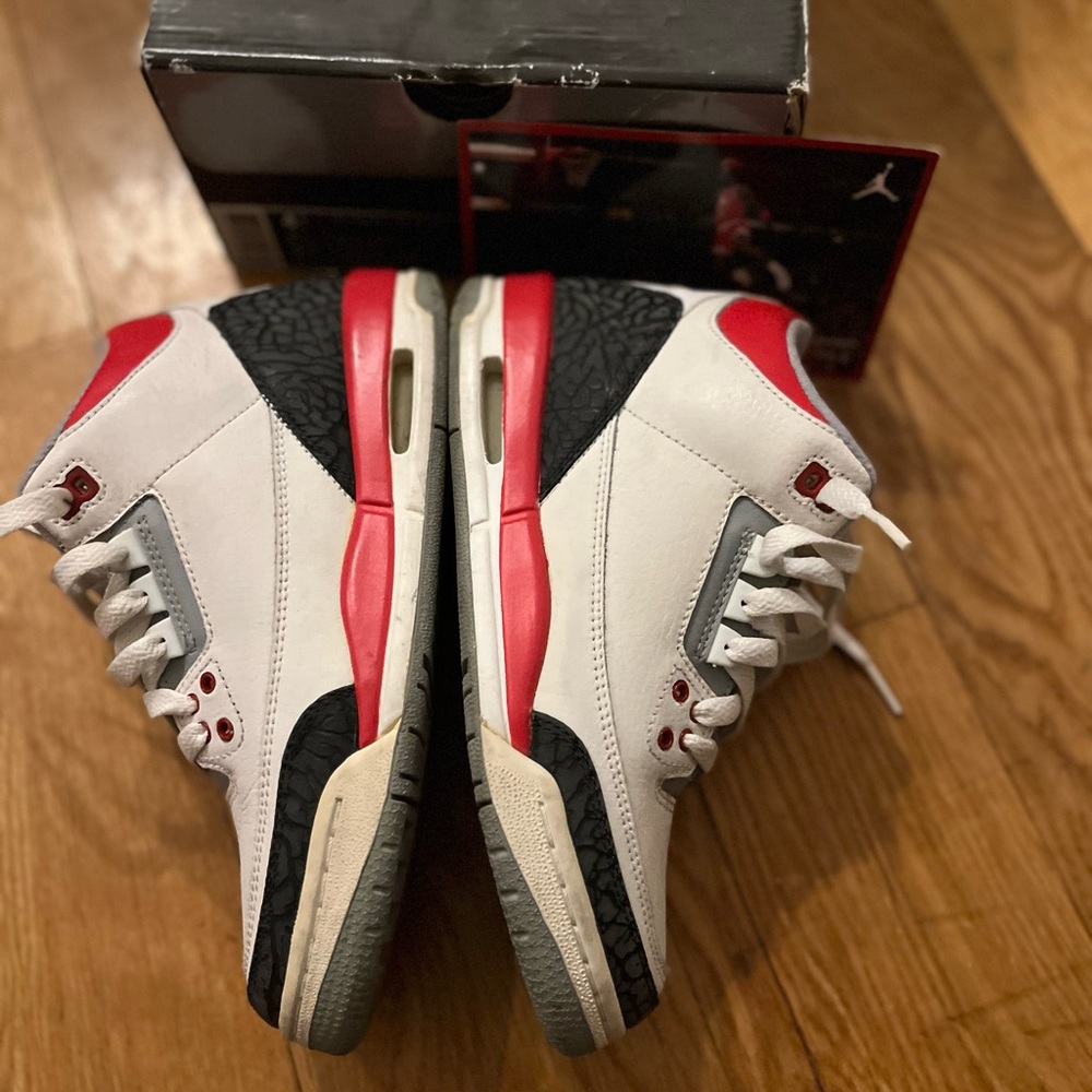 Jordan 3’s size 4.5 kids/ size 6 women’s